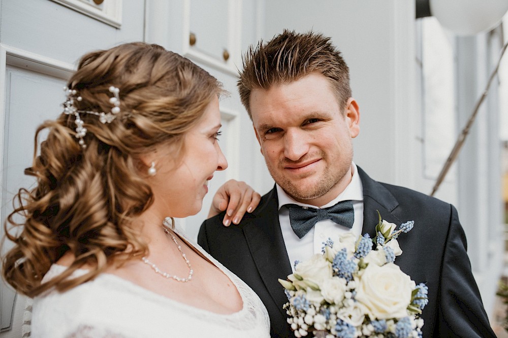 reportage Standesamtliche Hochzeit von C&T - Das Schlößchen im Kurpark von Bad Nenndorf 43