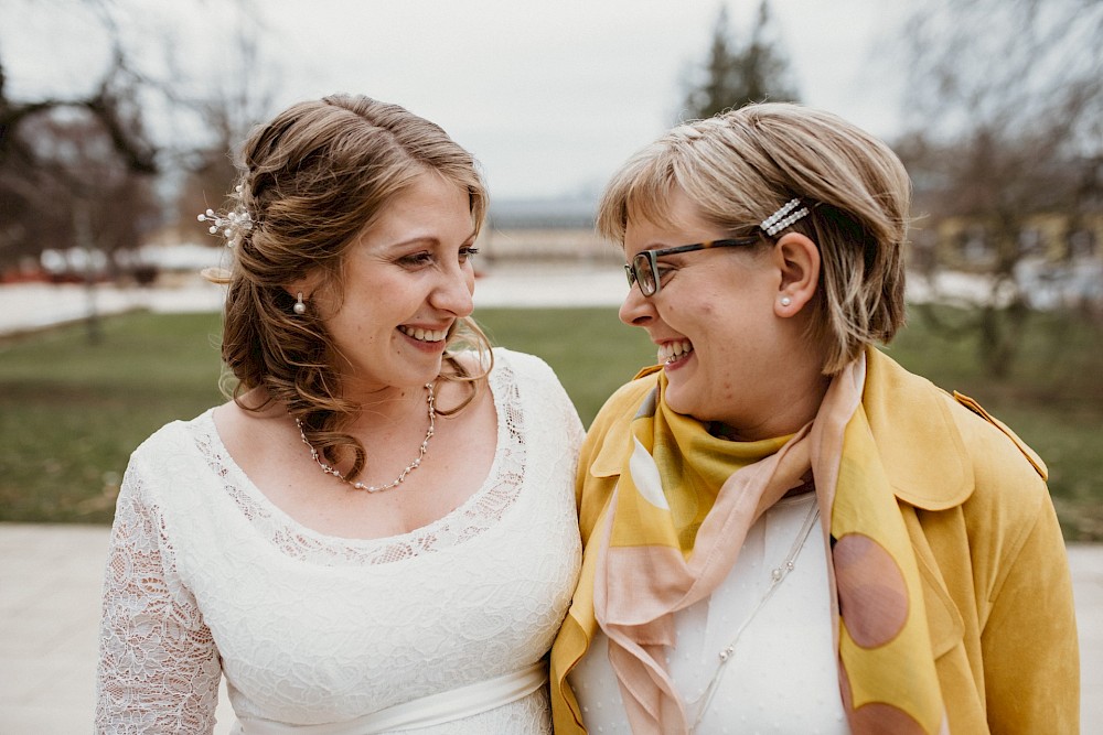 reportage Standesamtliche Hochzeit von C&T - Das Schlößchen im Kurpark von Bad Nenndorf 45