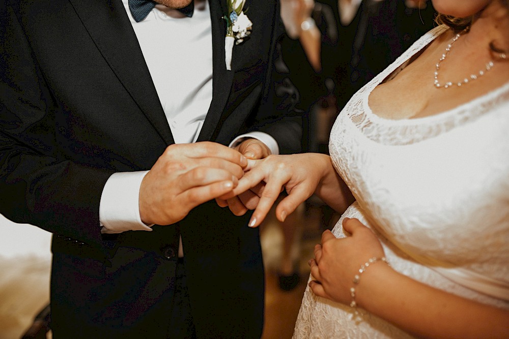 reportage Standesamtliche Hochzeit von C&T - Das Schlößchen im Kurpark von Bad Nenndorf 12