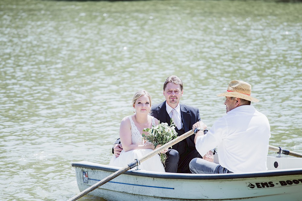 reportage Sommerhochzeit am Teich 15