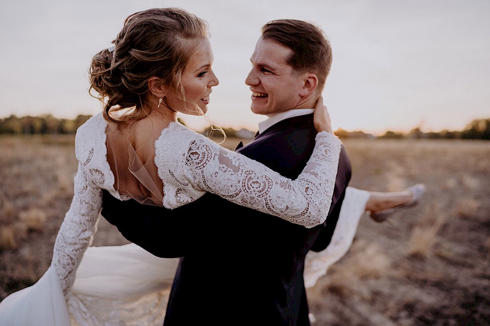 reportage SCHLOSS KARTZOW POTSDAM HOCHZEITSREPORTAGE VON HOCHZEITSLICHT 35