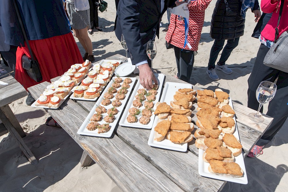 reportage Nordseewife Ahoi! Strandhochzeit von Marsha & Julian im Mai 2019 in St. Peter Ording und Empfang im Wellenreiter in Tating 24