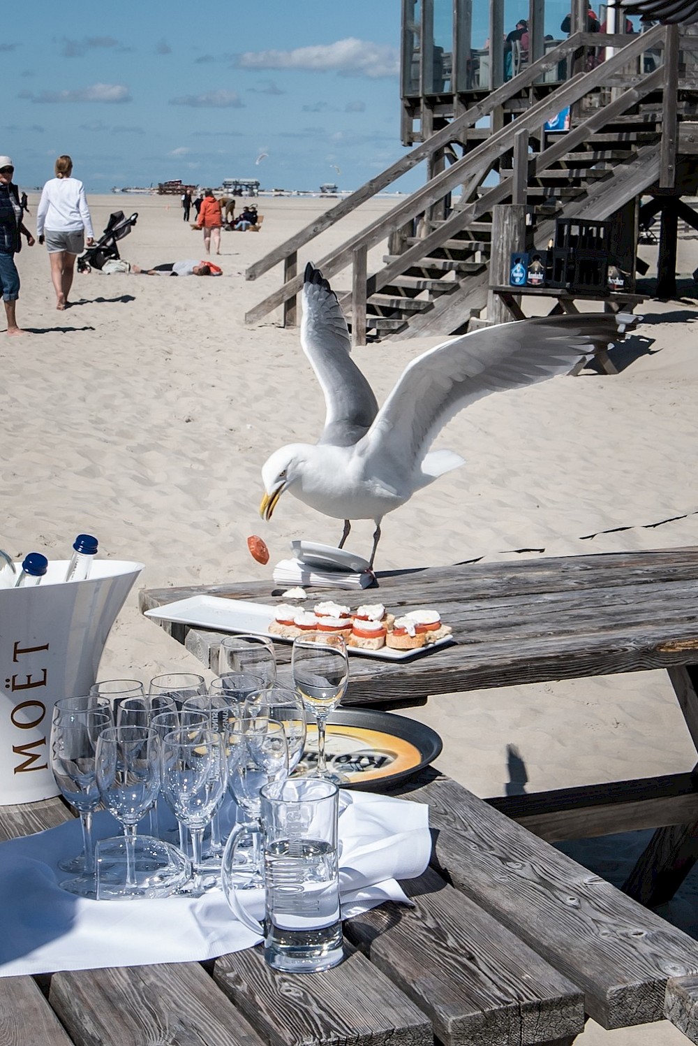 reportage Nordseewife Ahoi! Strandhochzeit von Marsha & Julian im Mai 2019 in St. Peter Ording und Empfang im Wellenreiter in Tating 25