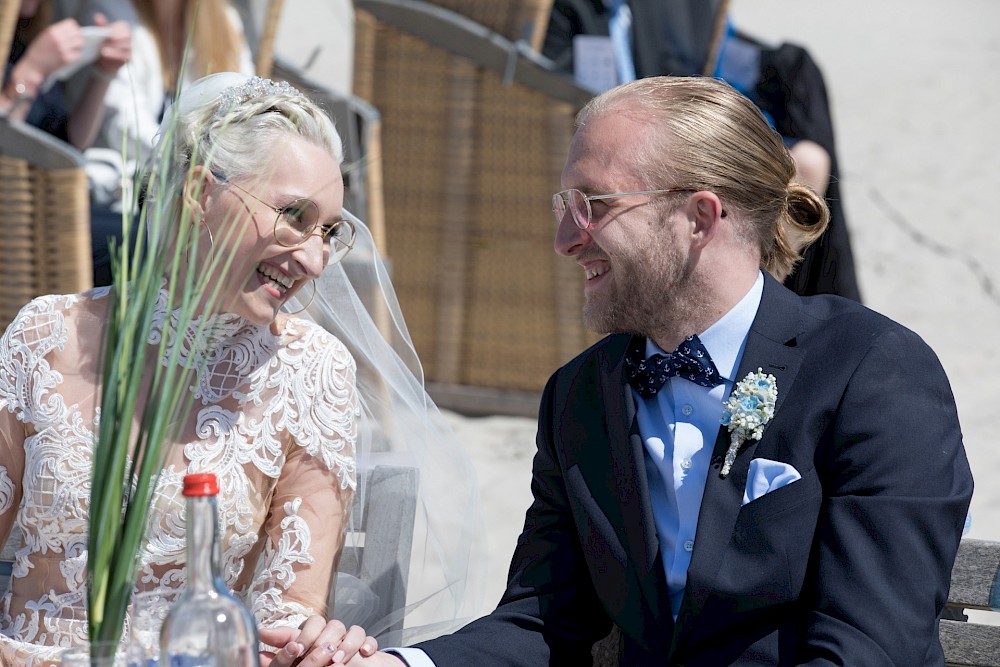 reportage Nordseewife Ahoi! Strandhochzeit von Marsha & Julian im Mai 2019 in St. Peter Ording und Empfang im Wellenreiter in Tating 10