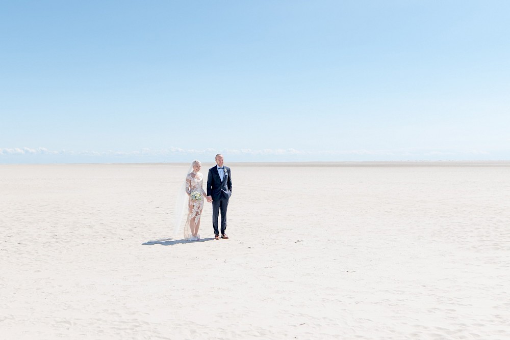 reportage Nordseewife Ahoi! Strandhochzeit von Marsha & Julian im Mai 2019 in St. Peter Ording und Empfang im Wellenreiter in Tating 34