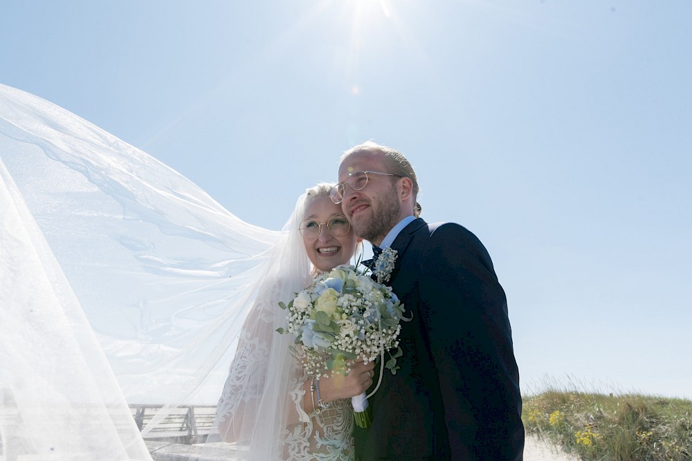 reportage Nordseewife Ahoi! Strandhochzeit von Marsha & Julian im Mai 2019 in St. Peter Ording und Empfang im Wellenreiter in Tating 45