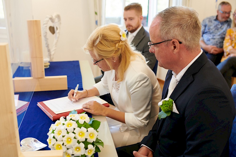 reportage Standesamtliche Trauung in der Villa Borgnis 15