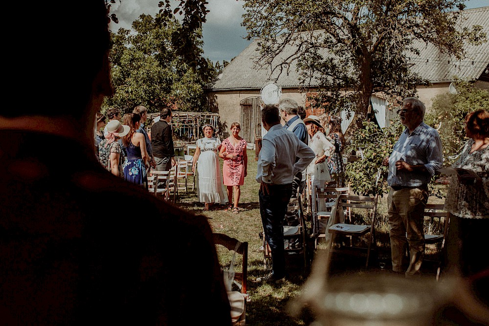 reportage Hochzeit im Schmetterlingsgarten in Jakobshagen (Uckermark) 6