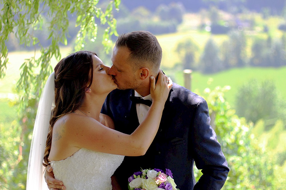 reportage Hochzeit mit Pferd und Hund am Weingut Schilhan 4