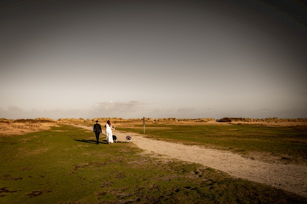 reportage Elopement Wedding am Strand von Schillig 19