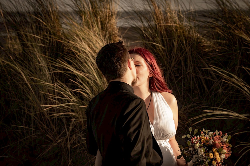 reportage Elopement Wedding am Strand von Schillig 25