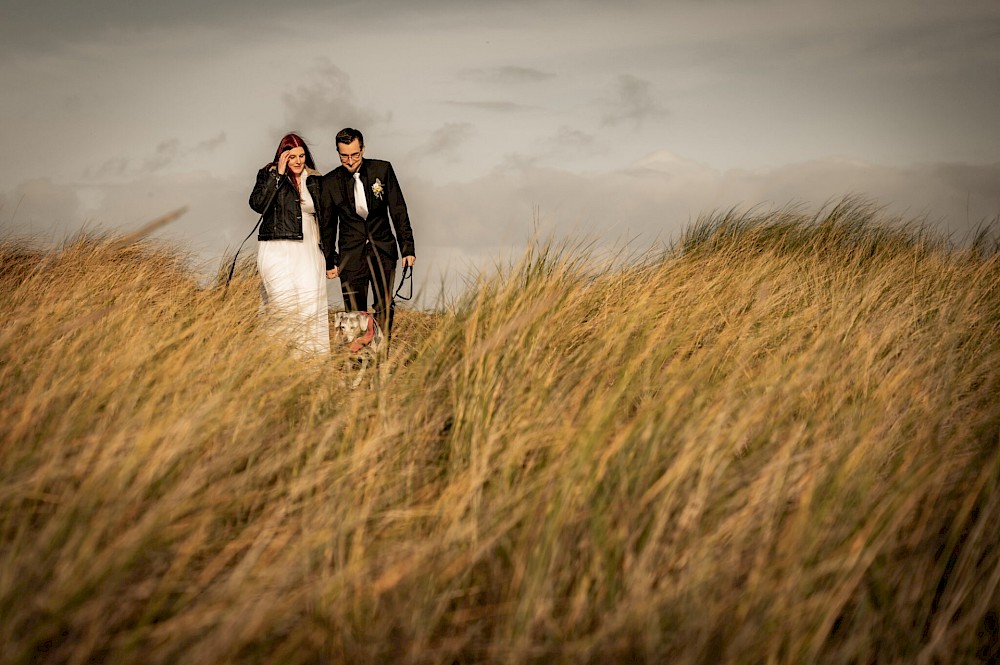 reportage Elopement Wedding am Strand von Schillig 51