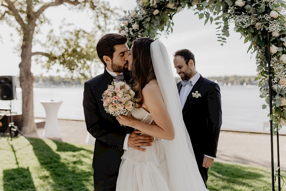 reportage Hochzeit in der Villa Blumenfisch am Wannsee in Berlin 12