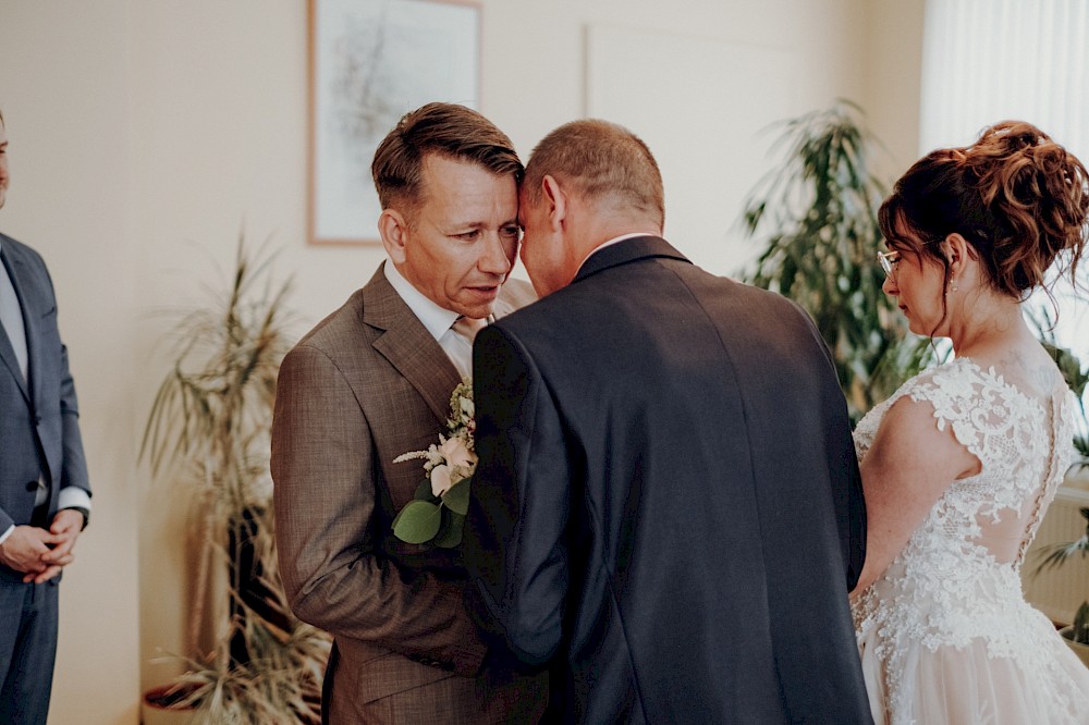 reportage Standesamtliche Hochzeit in Kremmen 60