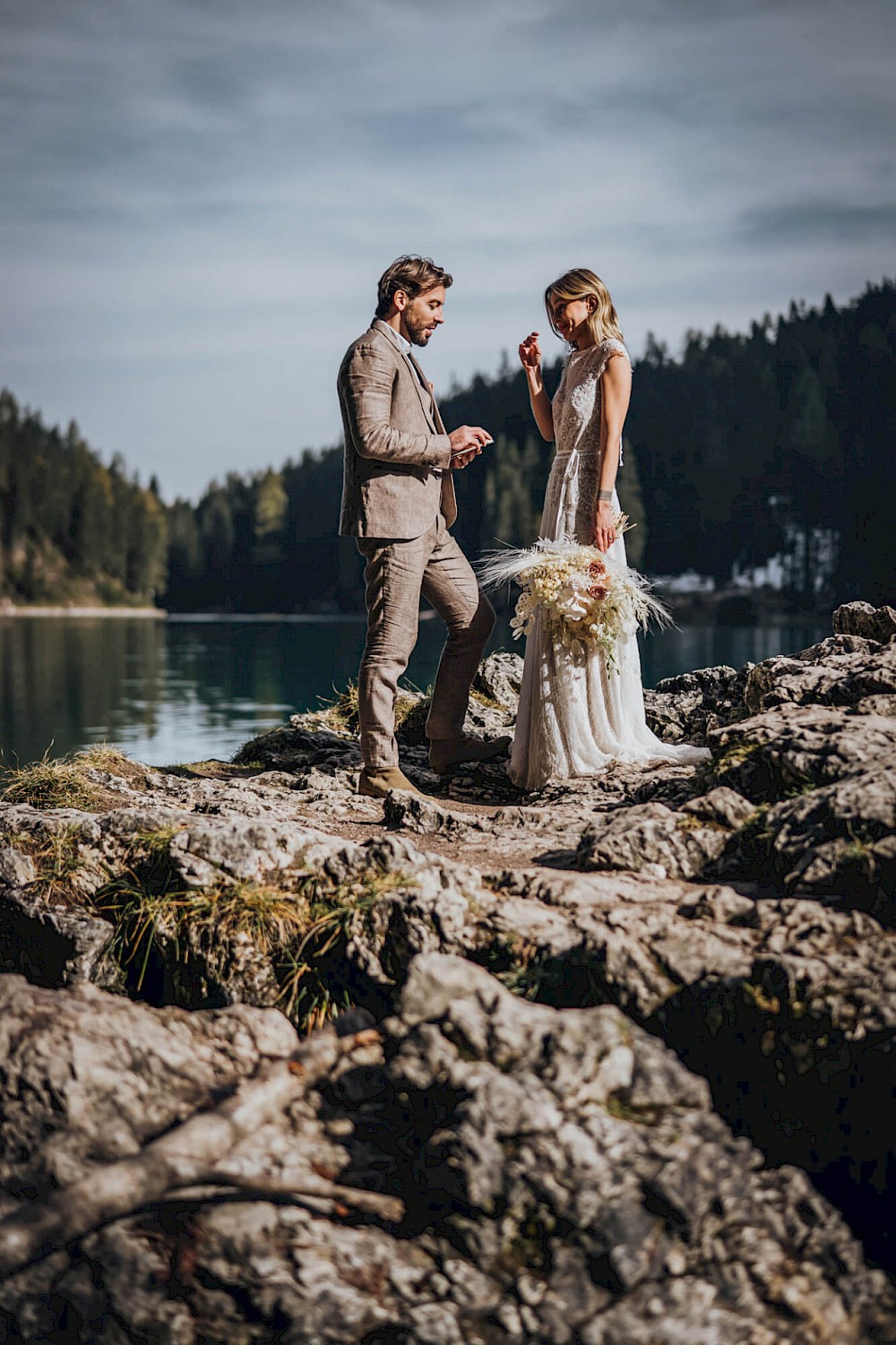 reportage Elopement Lago Di Braies 28