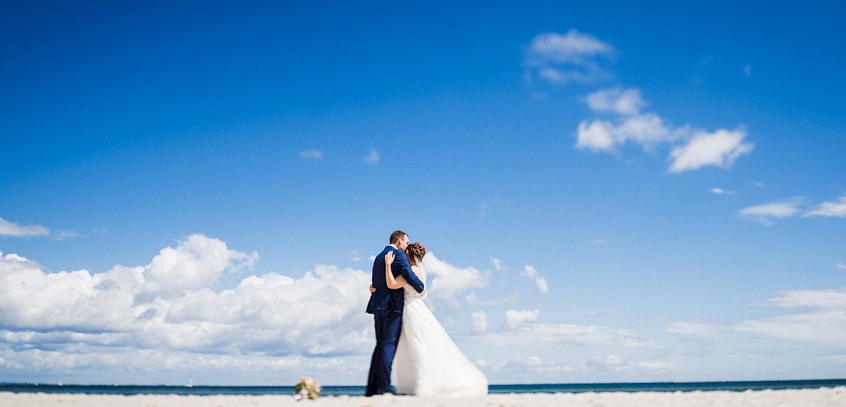 Saskia & Mario - Leuchtturm Falshöft