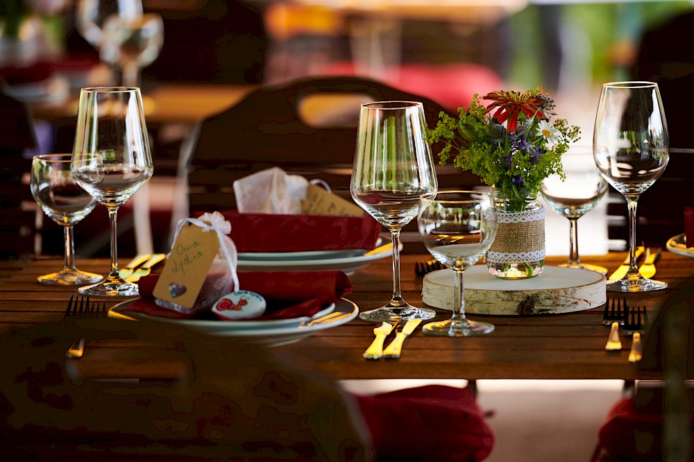 reportage Sommerhochzeit im "Vespergärtchen" 28