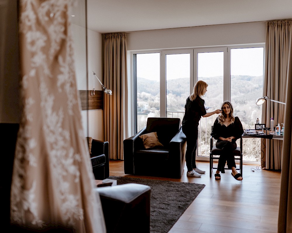 reportage Eine Hochzeit auf dem Burghof in Brombachtal im Odenwald 45