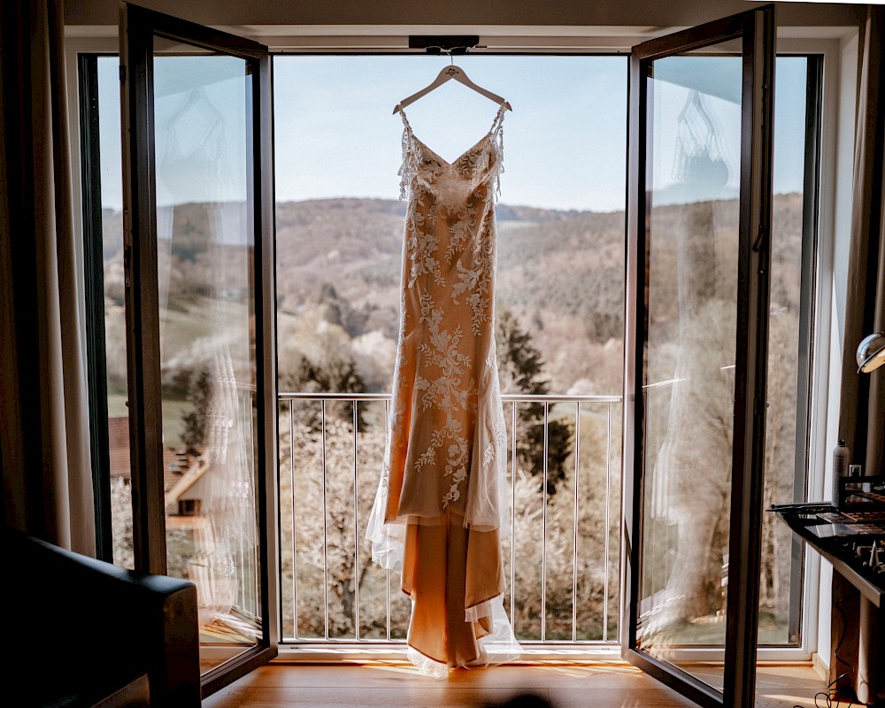 reportage Eine Hochzeit auf dem Burghof in Brombachtal im Odenwald 30