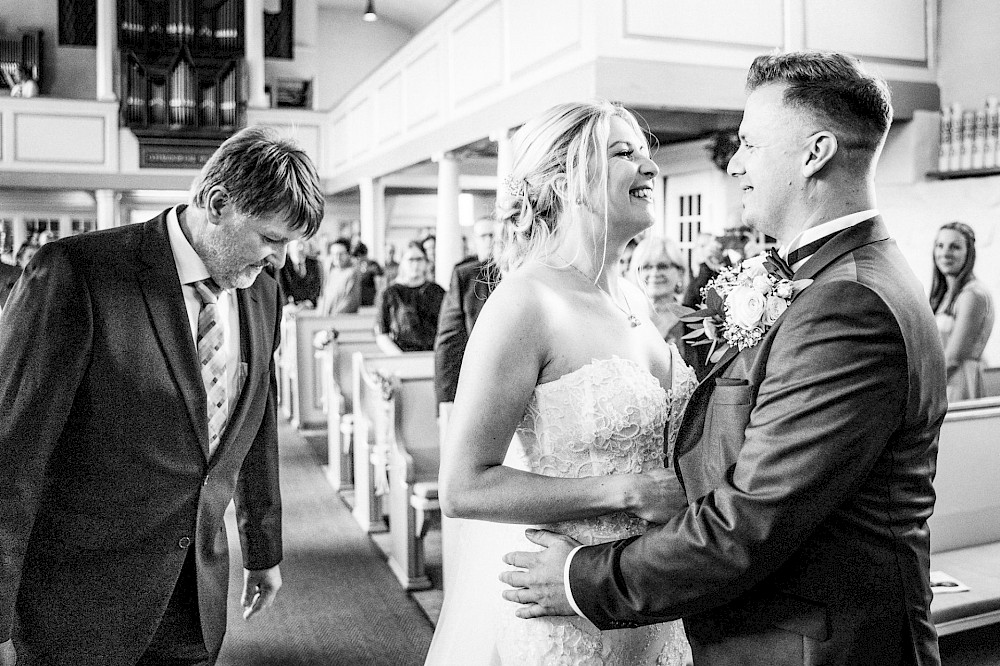 reportage Eine Hochzeit in der Op de Deel Festscheune bei Cuxhaven 25