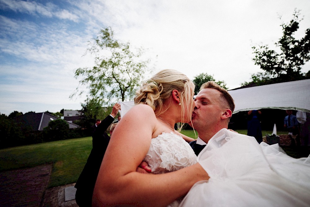 reportage Eine Hochzeit in der Op de Deel Festscheune bei Cuxhaven 39