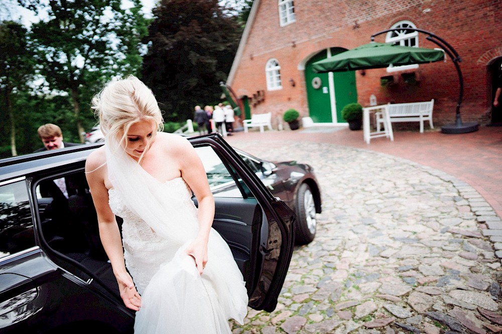 reportage Eine Hochzeit in der Op de Deel Festscheune bei Cuxhaven 38