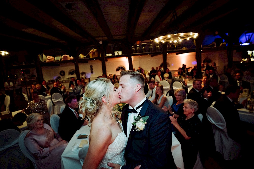 reportage Eine Hochzeit in der Op de Deel Festscheune bei Cuxhaven 42