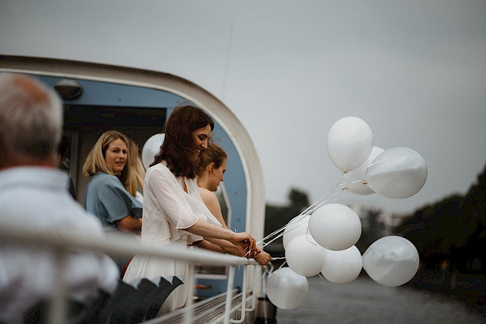 reportage Stand-Land-Fluss Hochzeit in Berlin 25