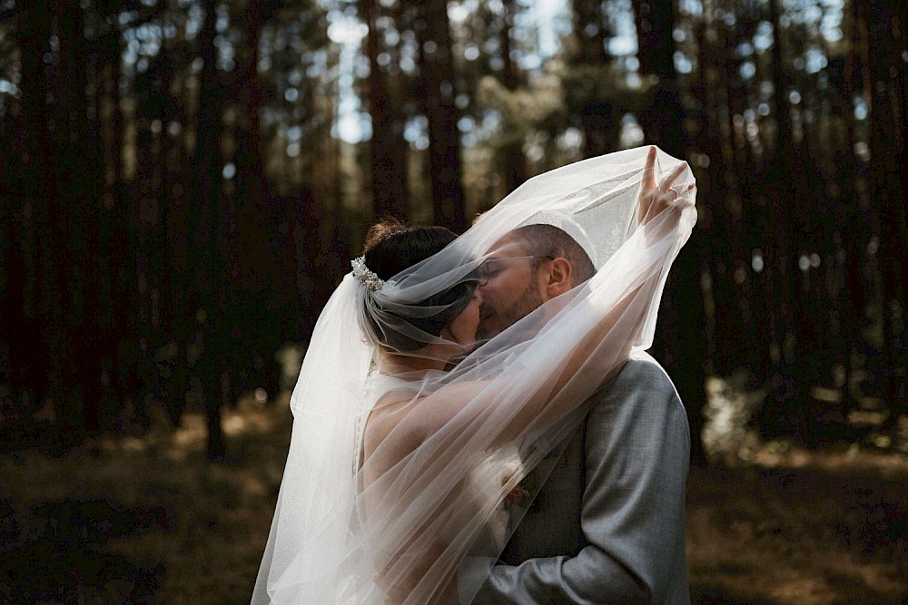 reportage Gartenhochzeit im Forsthaus Strelitz 37