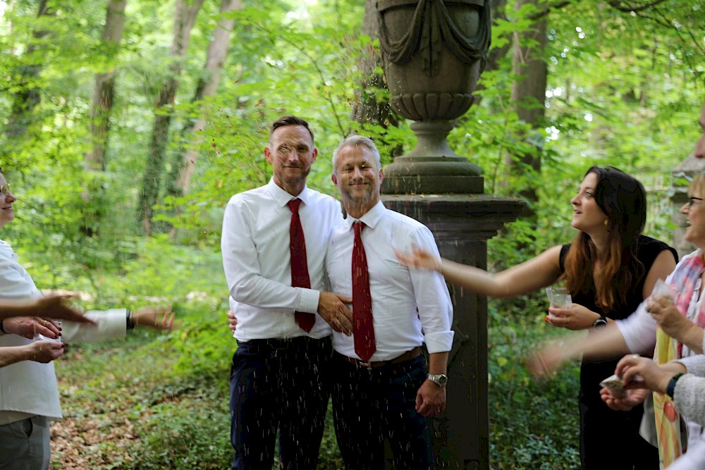 reportage Seifenblasenshooting an Hochzeitstag von Markus und Roland 23