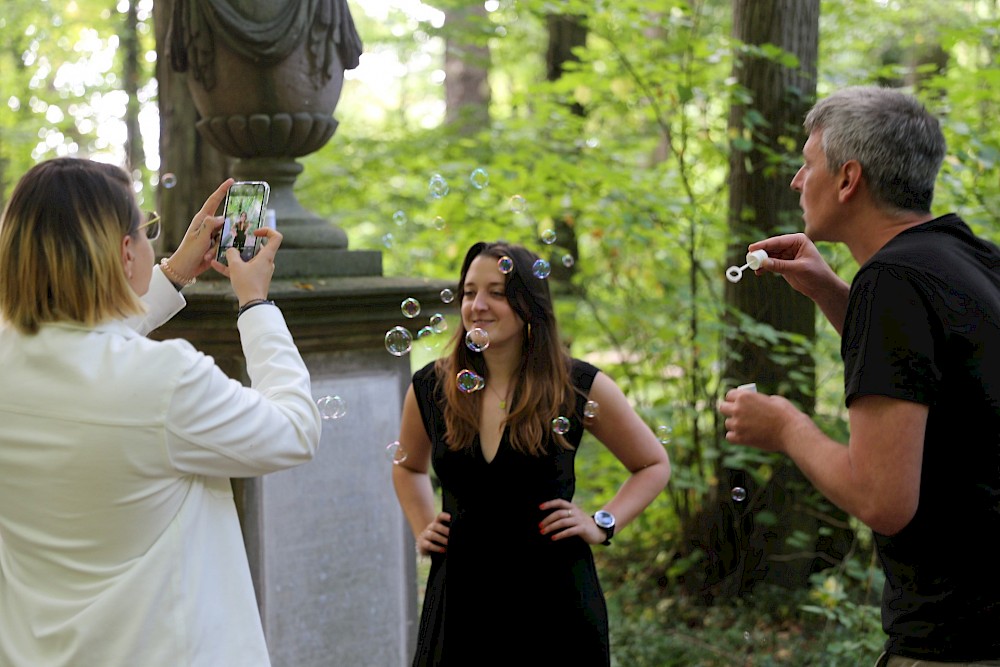 reportage Seifenblasenshooting an Hochzeitstag von Markus und Roland 30