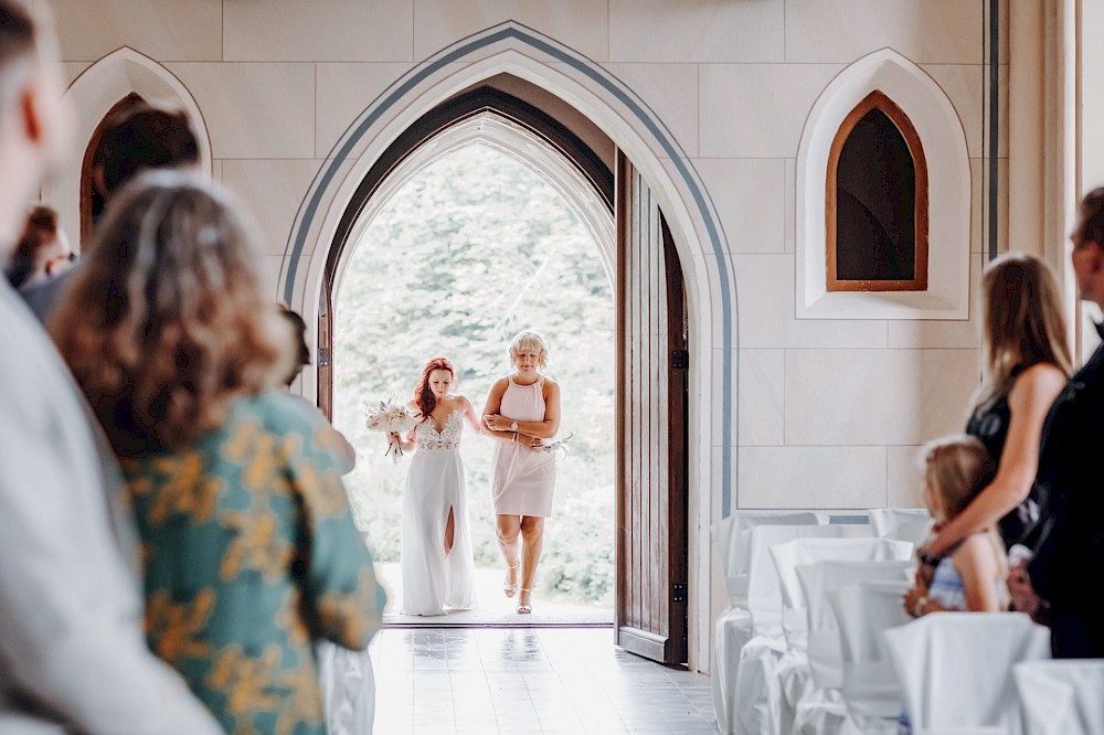 reportage Traumhochzeit auf dem Schloss 33