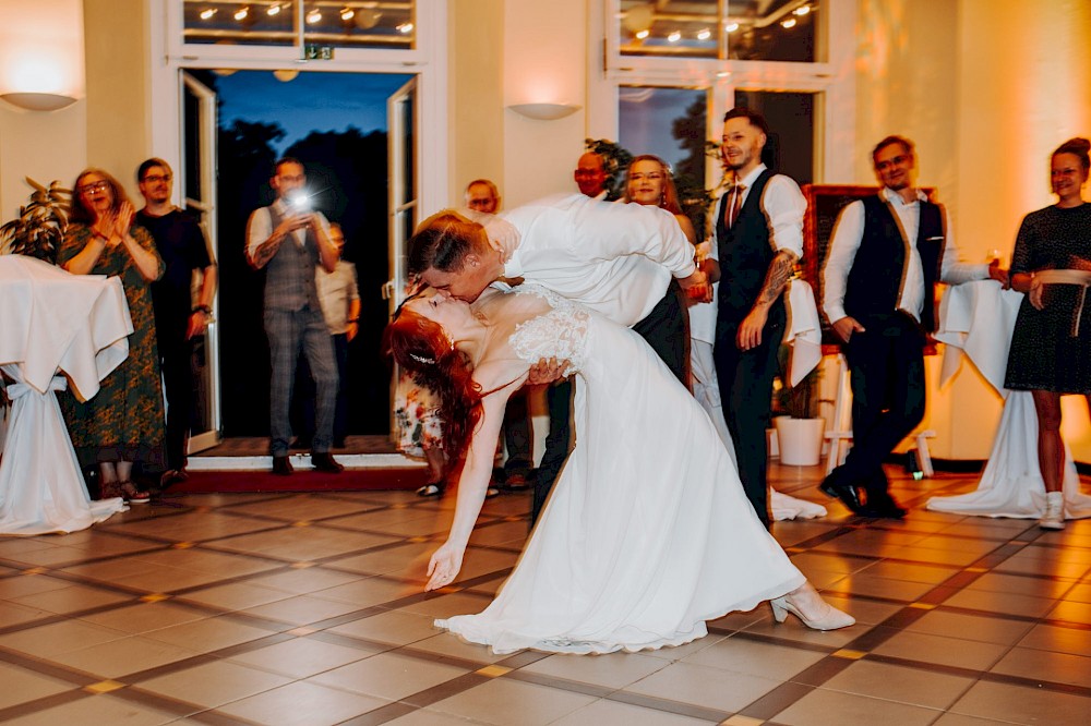 reportage Traumhochzeit auf dem Schloss 36