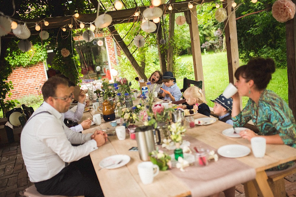 reportage Kleine intime Landhochzeit 48