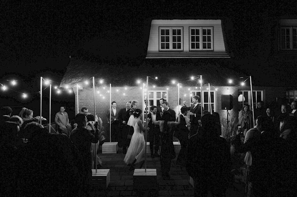 reportage Eine atemberaubende Hochzeit auf Sylt, Deutschland. 34