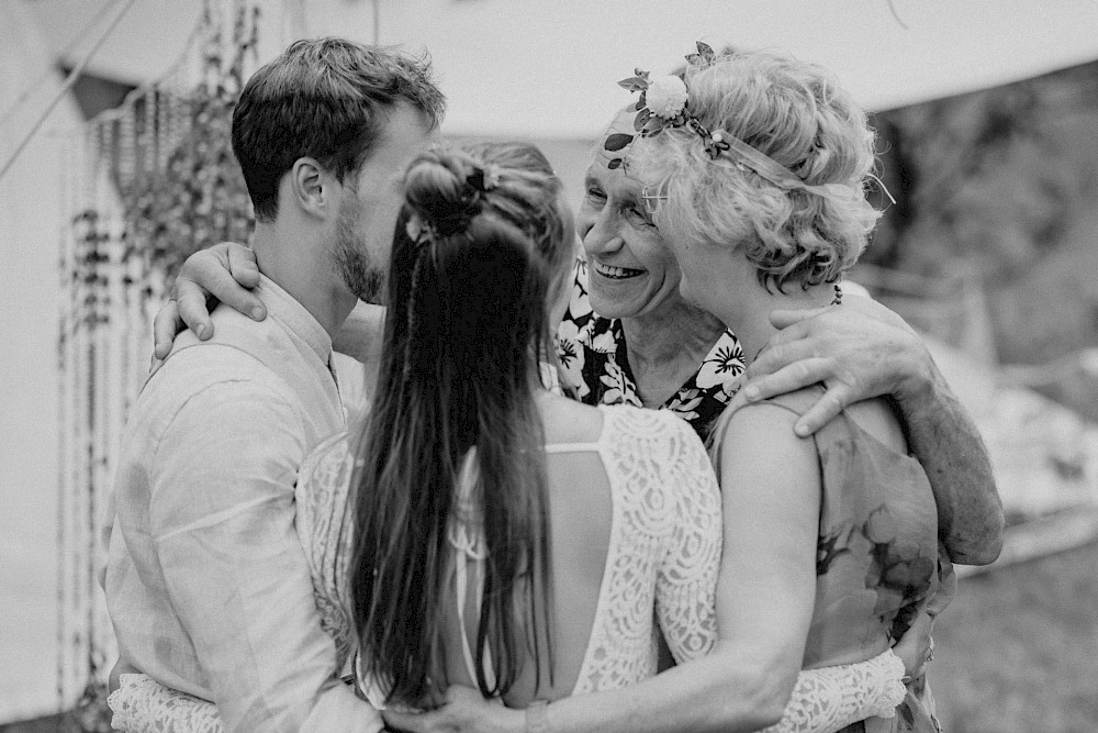 reportage Johanna und Daniel - München - Festivalhochzeit 42