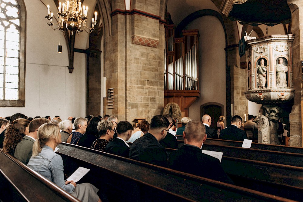 reportage Kirchliche Trauung in Minden, Shooting und Hochzeitsfeier 15