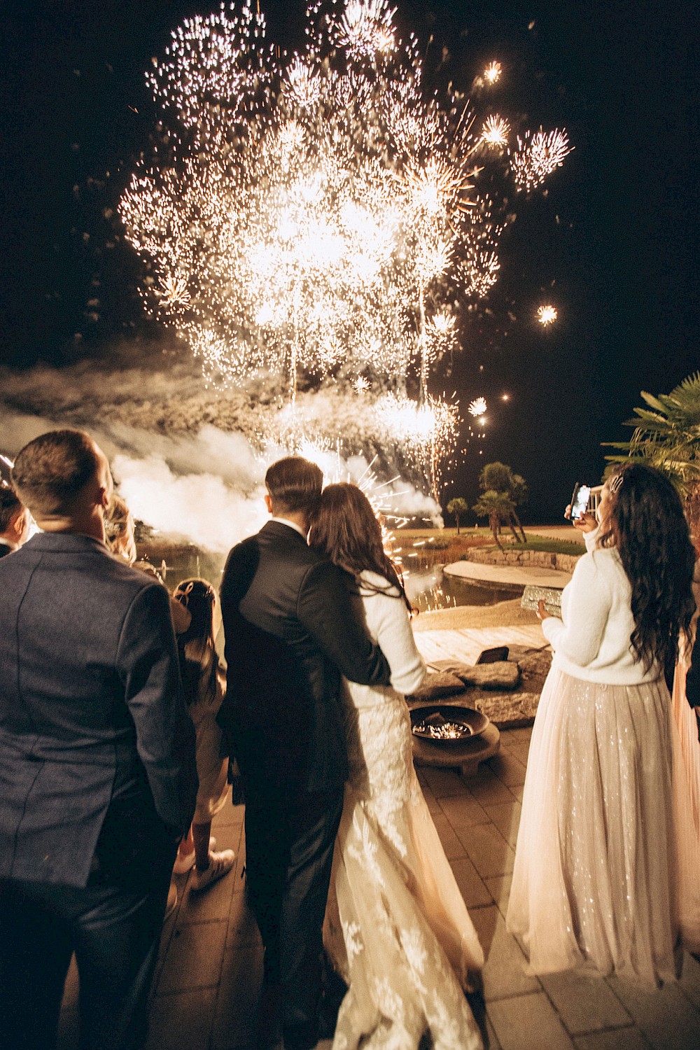 reportage Wundershöne kirchliche Hochzeit und anschließlich Shooting und Feier am Golf Platz mit Feuerwerk 60
