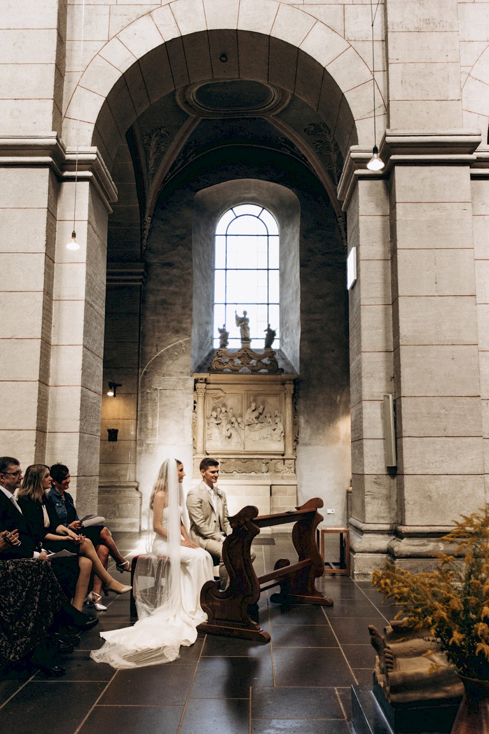 reportage Wunderschöne kirchliche Trauung in Trier 22