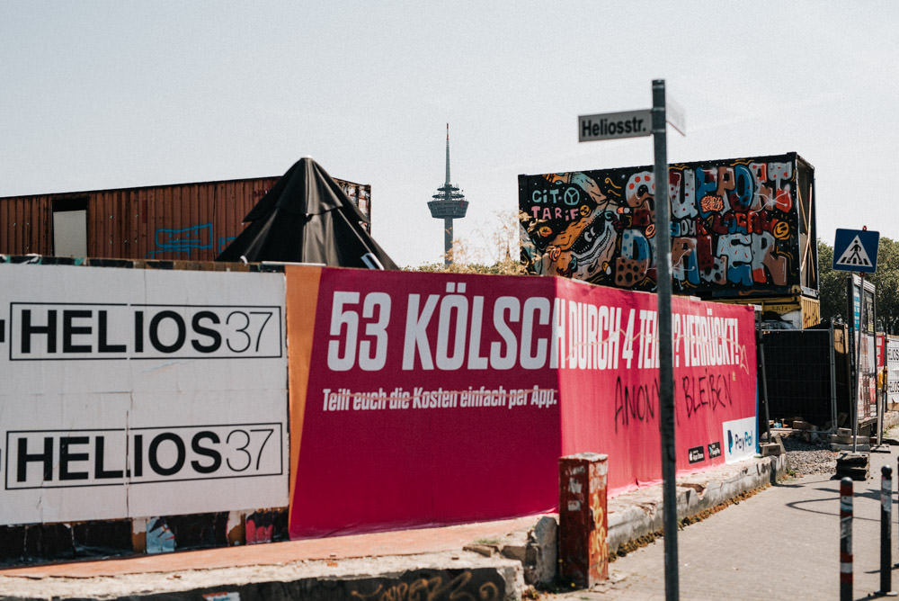 reportage Festival Hochzeit auf dem "Künstlerschrottplatz" Odonien 4