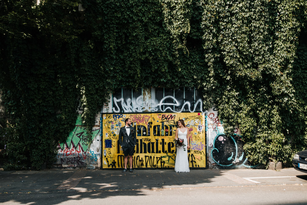 reportage Festival Hochzeit auf dem "Künstlerschrottplatz" Odonien 17