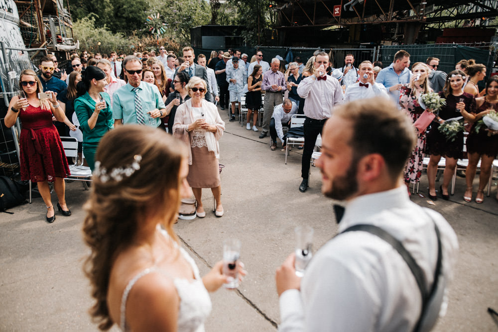 reportage Festival Hochzeit auf dem "Künstlerschrottplatz" Odonien 31