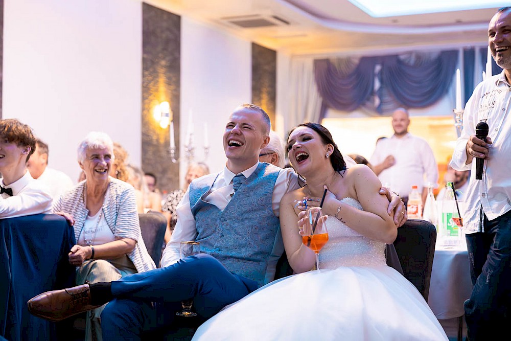 reportage Hochzeit in Offenburg Schloß Ortenberg Anna & Igor 23