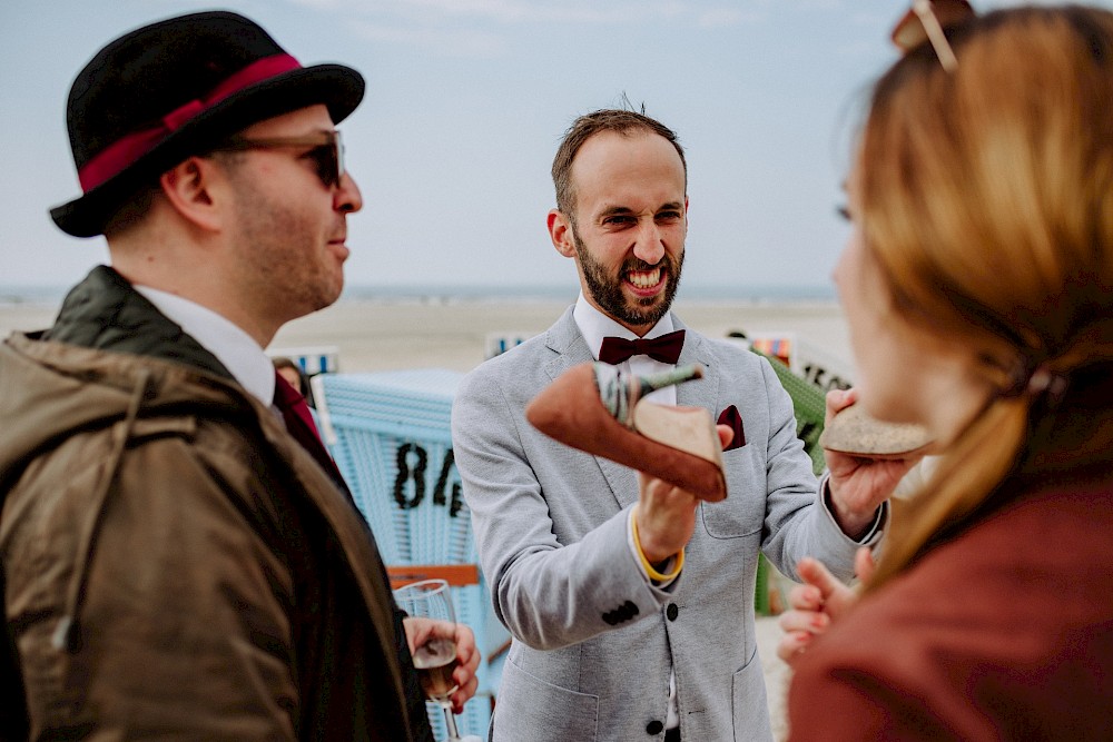 reportage Ausgelassene Strandhochzeit auf Langeoog 38