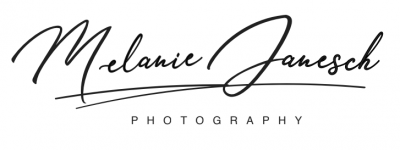 Logo Melanie Janesch Photography - Hochzeitsfotografin