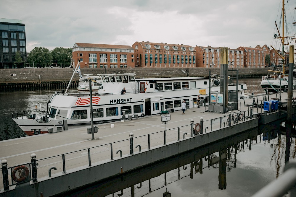 reportage Hochzeit auf der MS Hanseat in Bremen 38