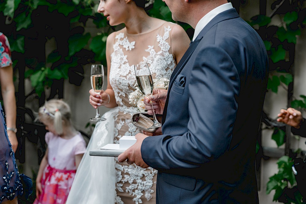 reportage Hochzeit im Mai auf Schloss Lichtenwalde 12