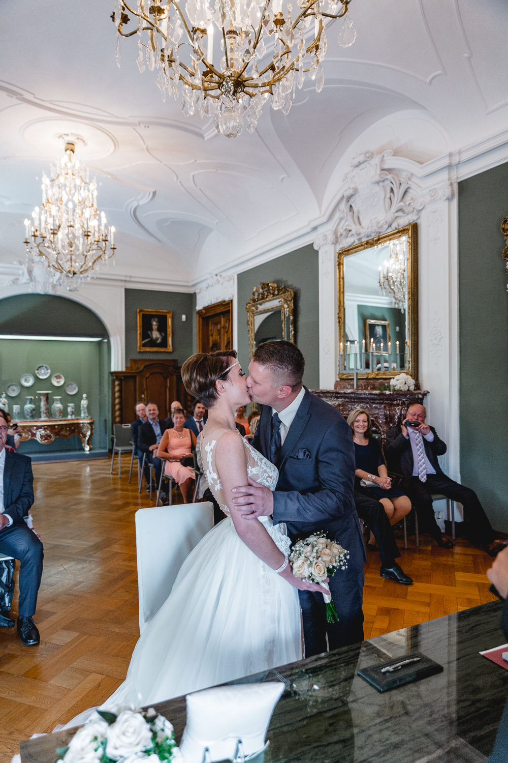 reportage Hochzeit im Mai auf Schloss Lichtenwalde 5