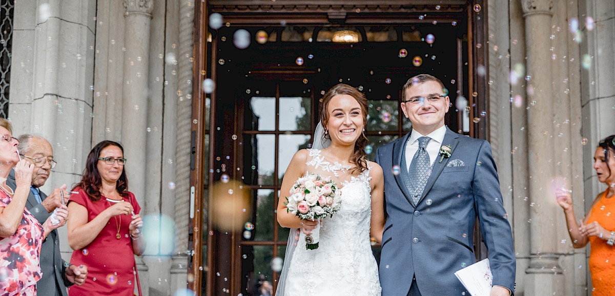 Sommerliche Hochzeit im Juni im Schloss Waldenburg