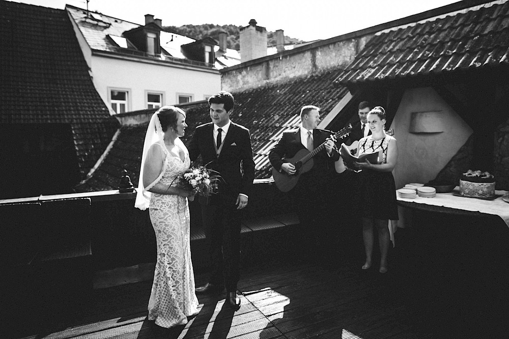 reportage "It´s like rain on your wedding day...“ 33
